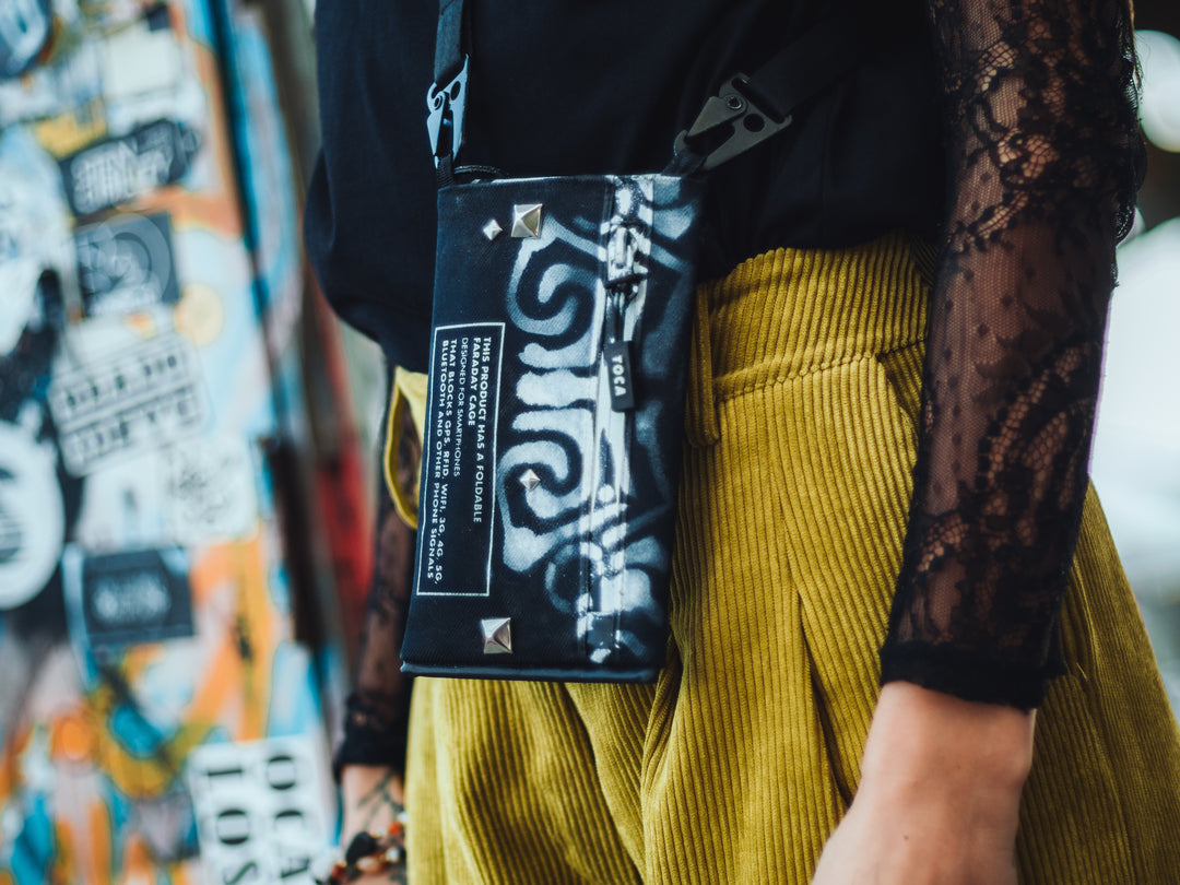 ReDesign: TOCA Smart Pouch X Sarritah