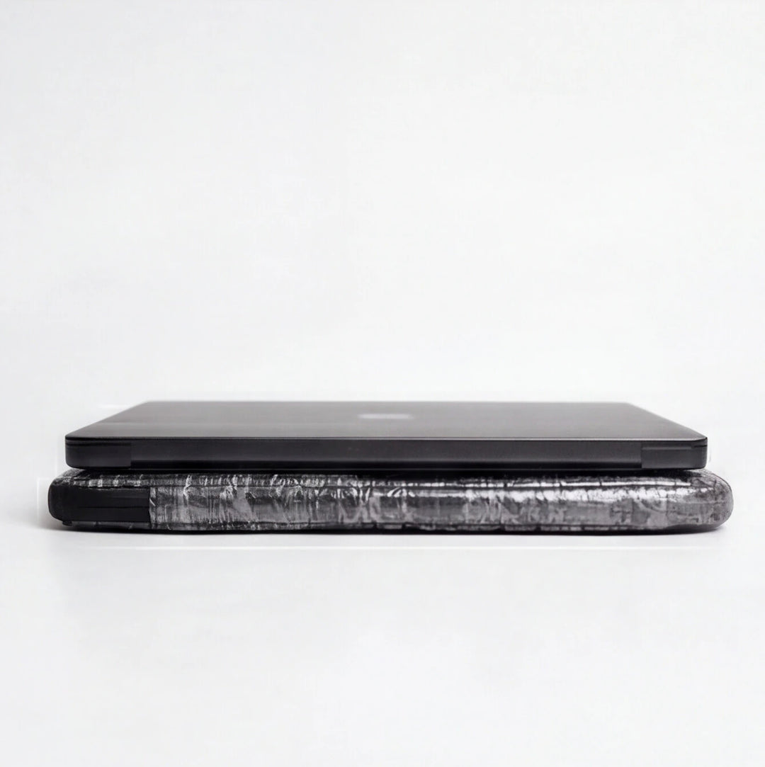 TOCA Shield Laptop Sleeve (14”) – Mit Dyneema® und beidseitiger RF-Abschirmung