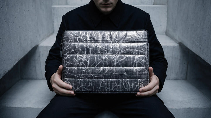 TOCA Shield Laptop Sleeve (14”) – Mit Dyneema® und beidseitiger RF-Abschirmung